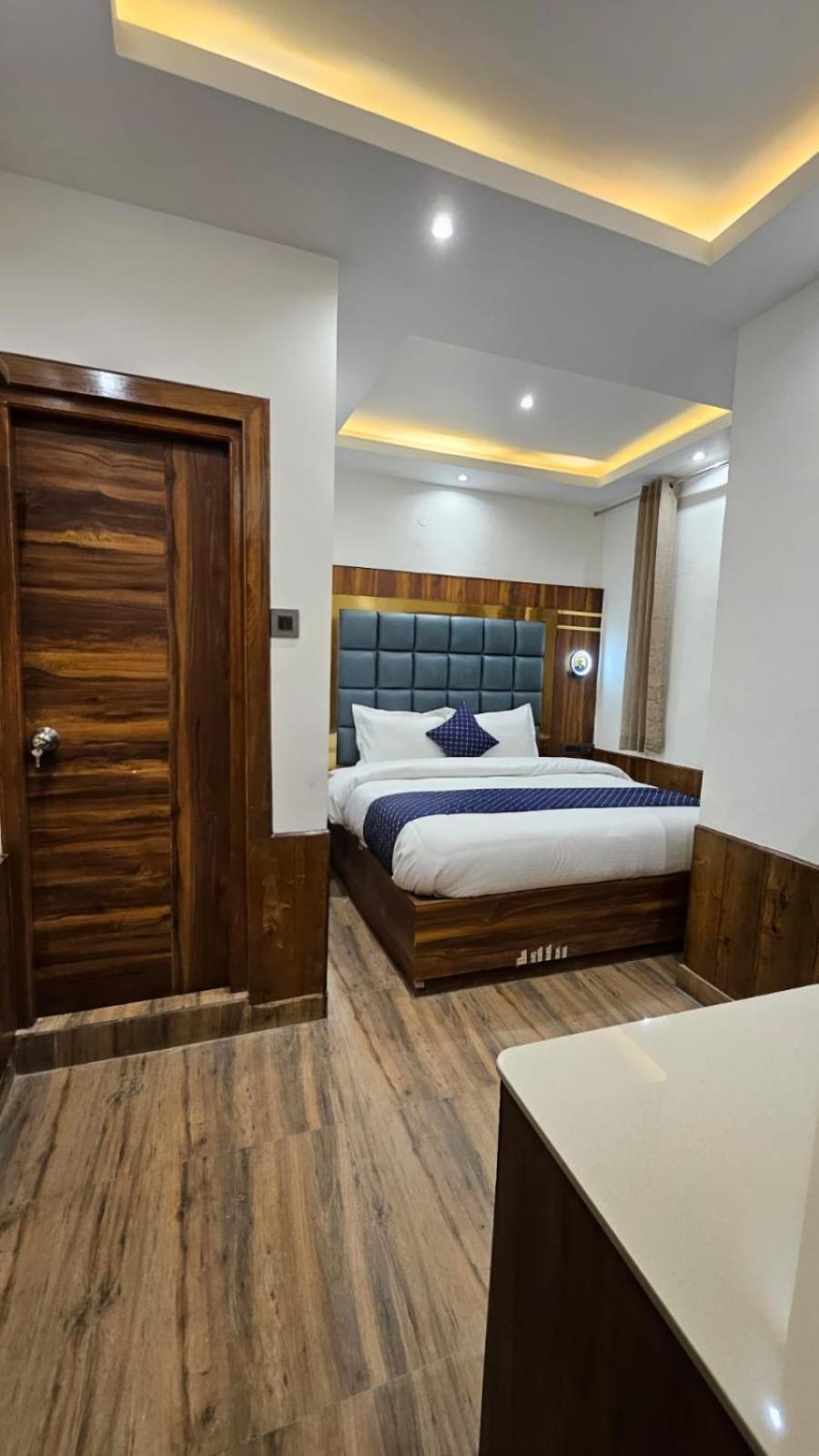 Mountain Zest- Simla Royale Near Mall Road Free Pickup From Railway Station Simla Экстерьер фото